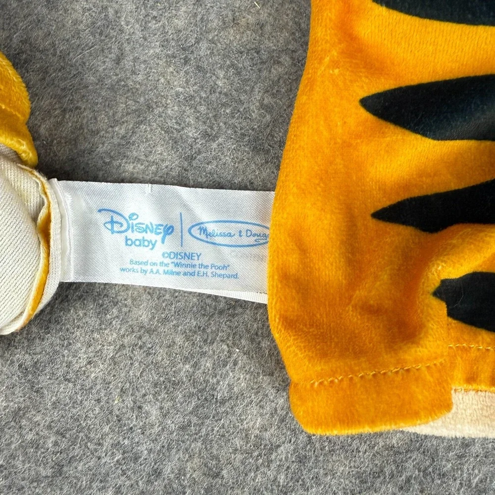 Melissa &‎ Doug Disney Winnie the Pooh Tigger Hand Puppets